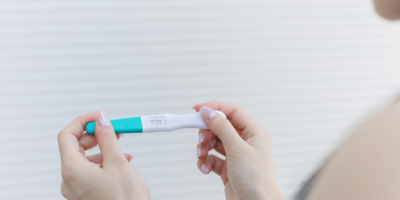 Testy na płodność dla kobiet. Kiedy je wykonać?
